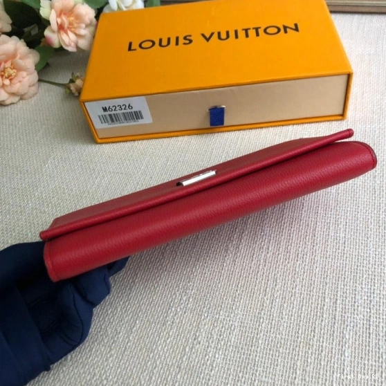 First bag ru VUITTON LOCKME LOUIS WALLET 0823